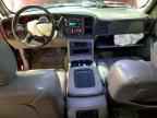 2004 CHEVROLET Suburban