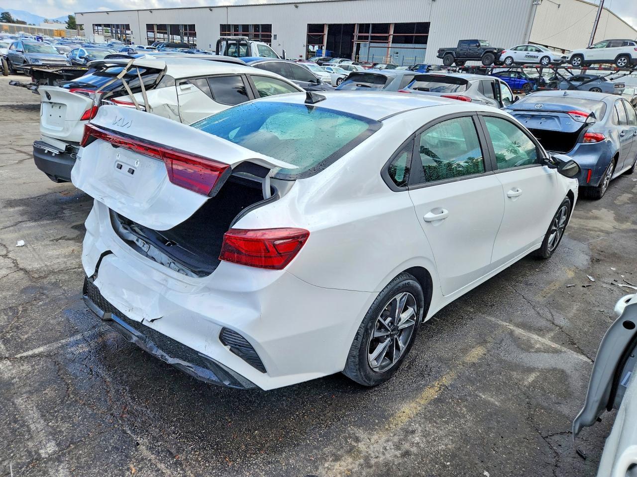 2024 KIA FORTE