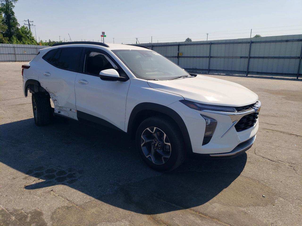 2025 CHEVROLET TRAX
