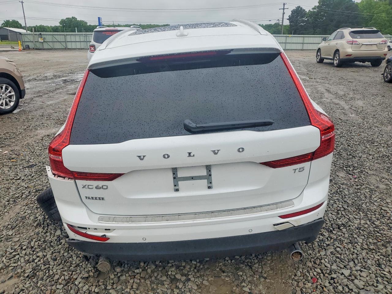 2020 VOLVO XC60