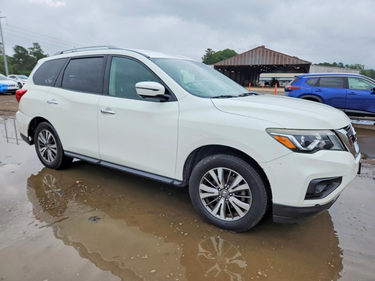 2018 NISSAN PATHFINDER