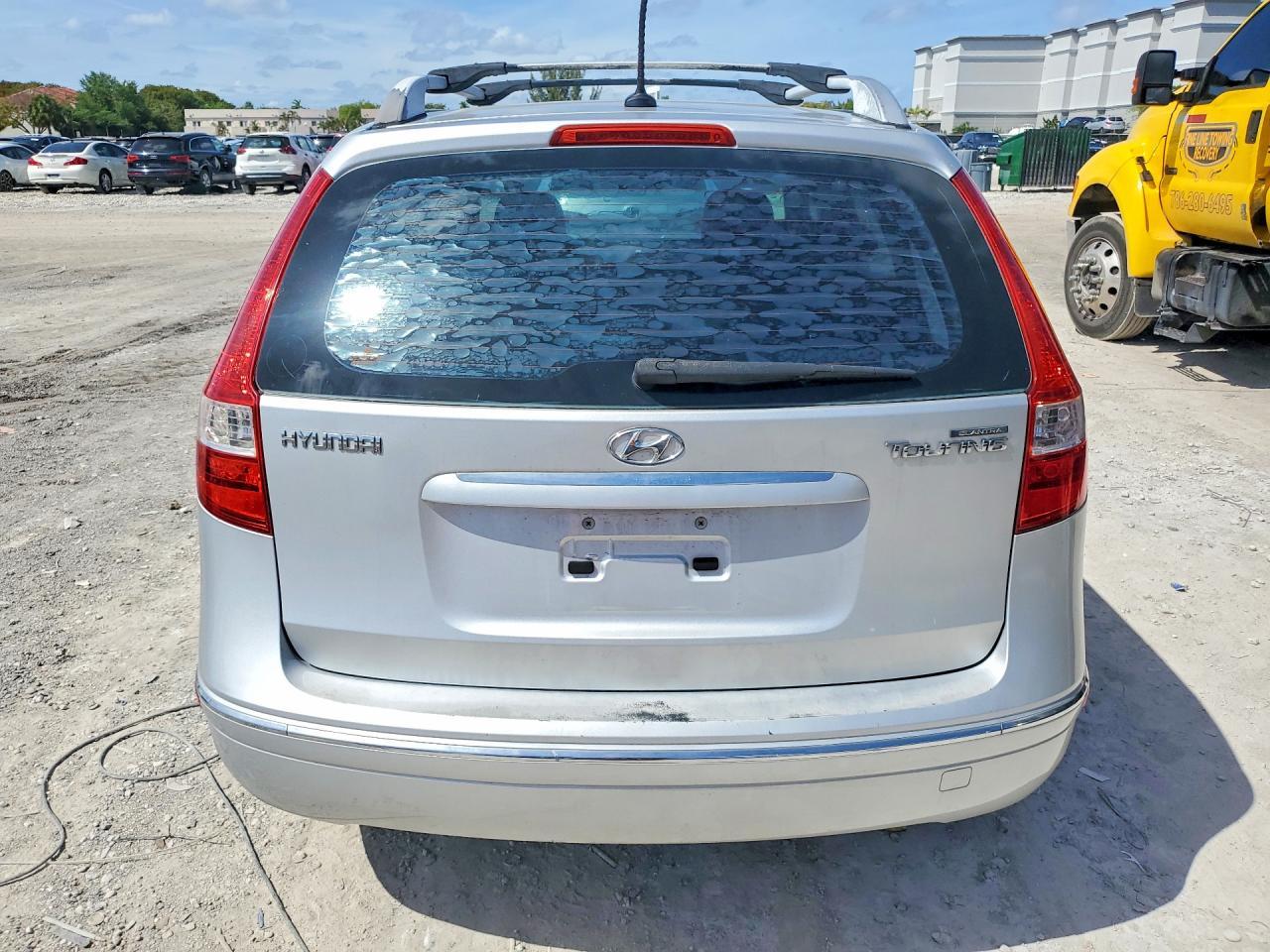 2012 HYUNDAI ELANTRA