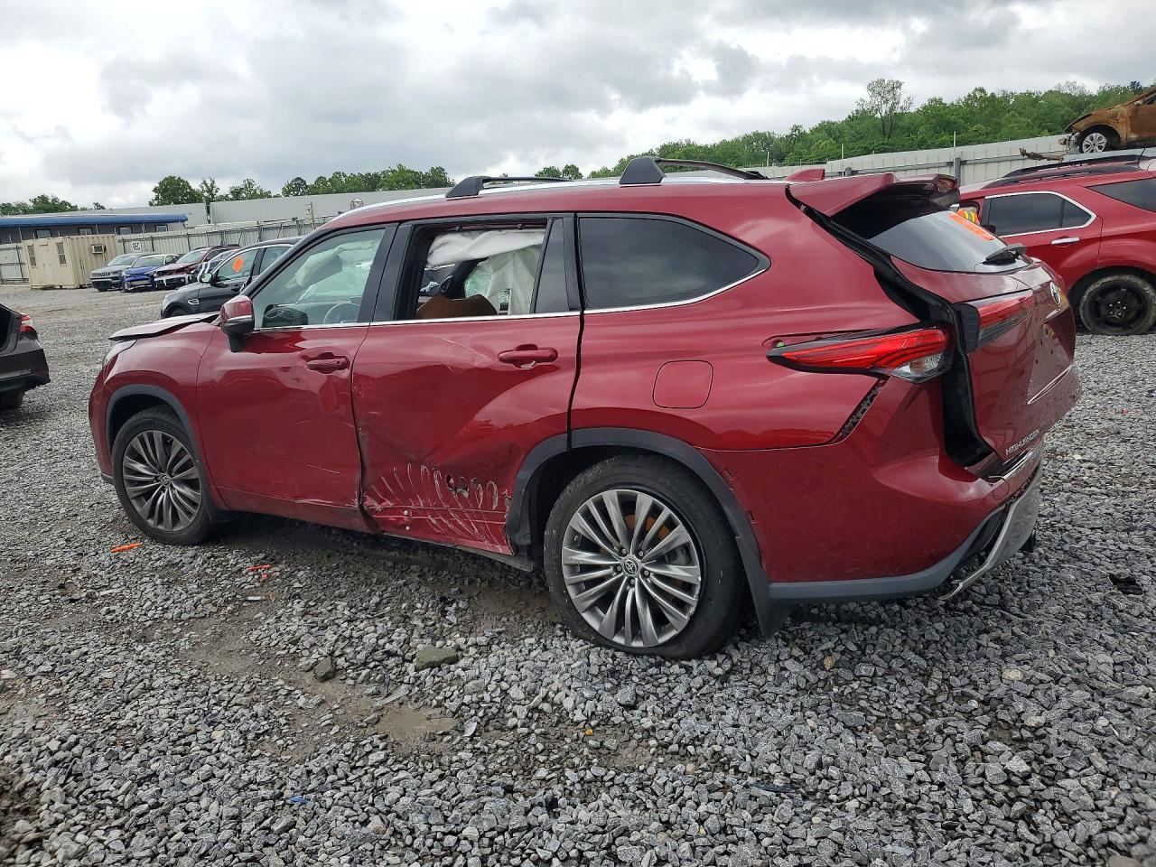 2022 TOYOTA HIGHLANDER