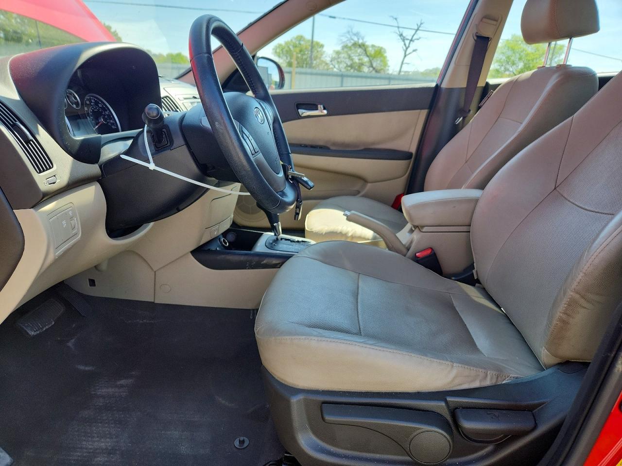 2011 HYUNDAI ELANTRA