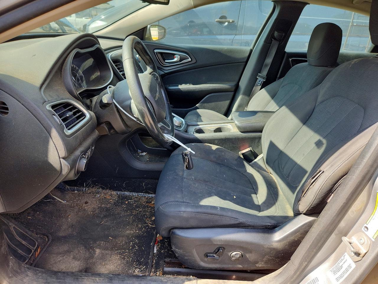 2016 CHRYSLER 200