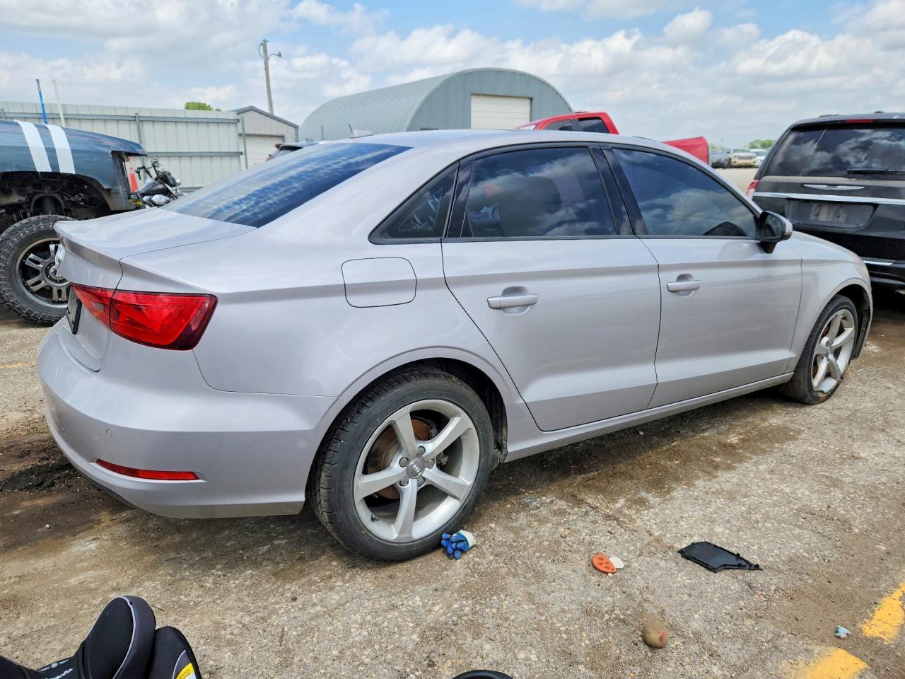 2015 AUDI A3