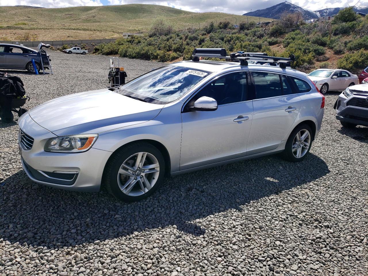 2015 VOLVO V60
