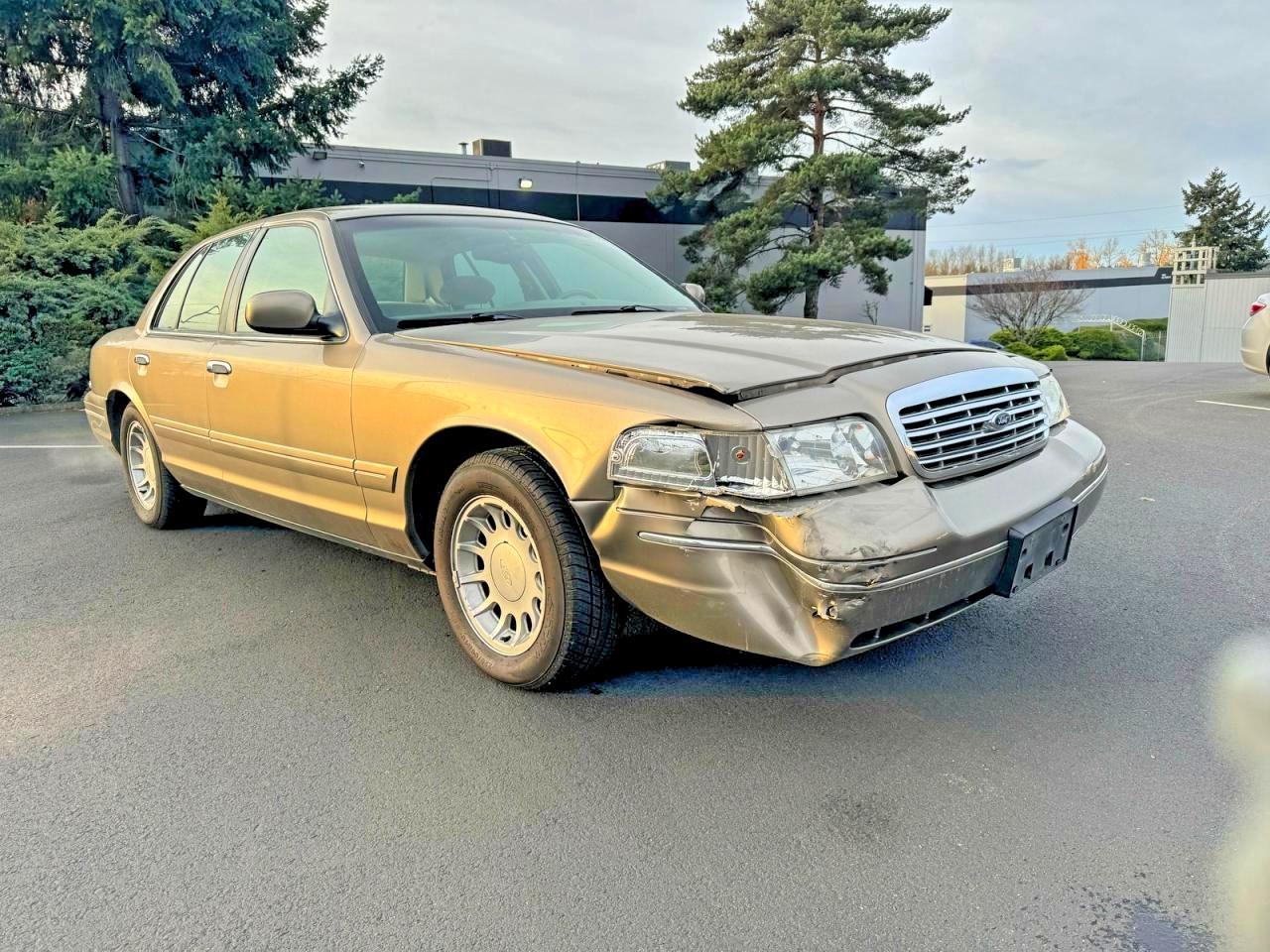 2001 FORD Crown Victoria