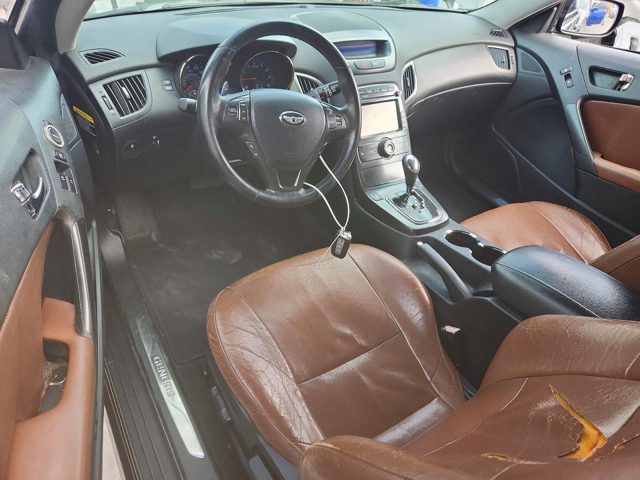 2011 HYUNDAI GENESIS