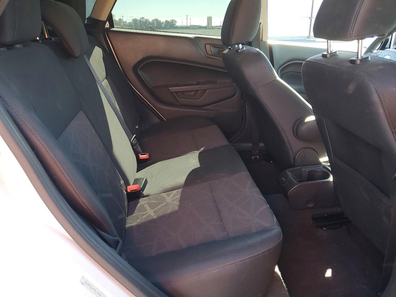 2012 FORD Fiesta