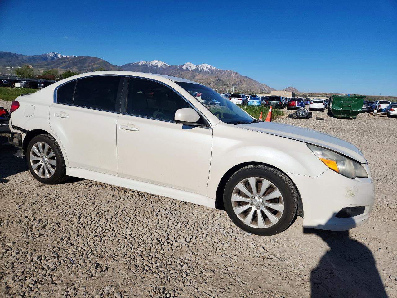 2010 SUBARU Legacy