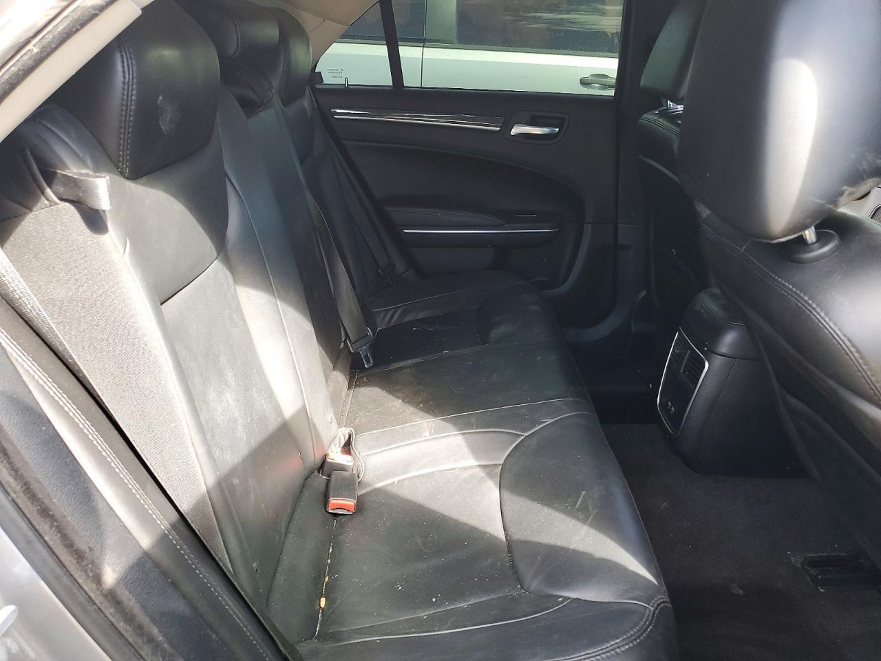 2016 CHRYSLER 300