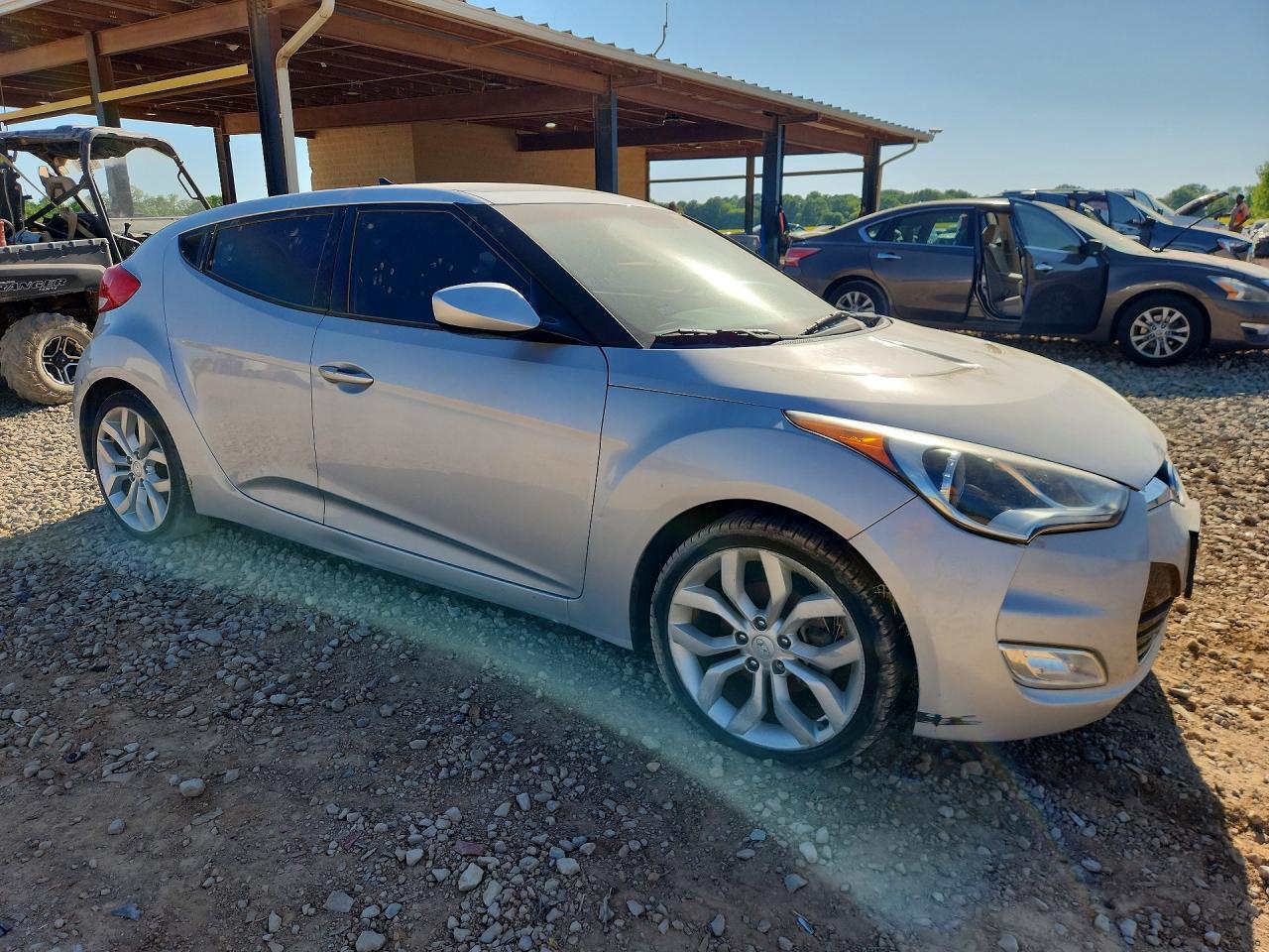 2013 HYUNDAI VELOSTER