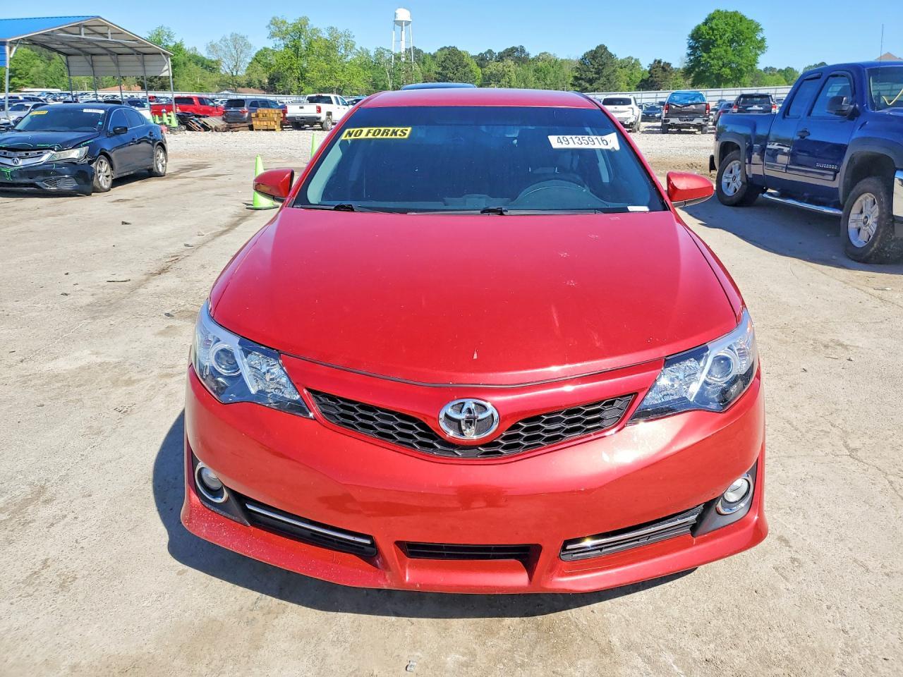 2014 TOYOTA CAMRY