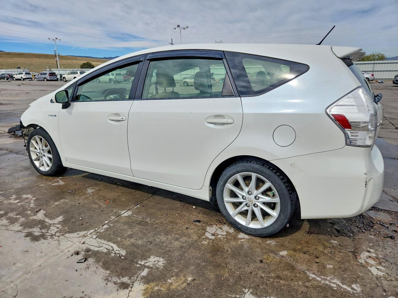 2012 TOYOTA PRIUS V