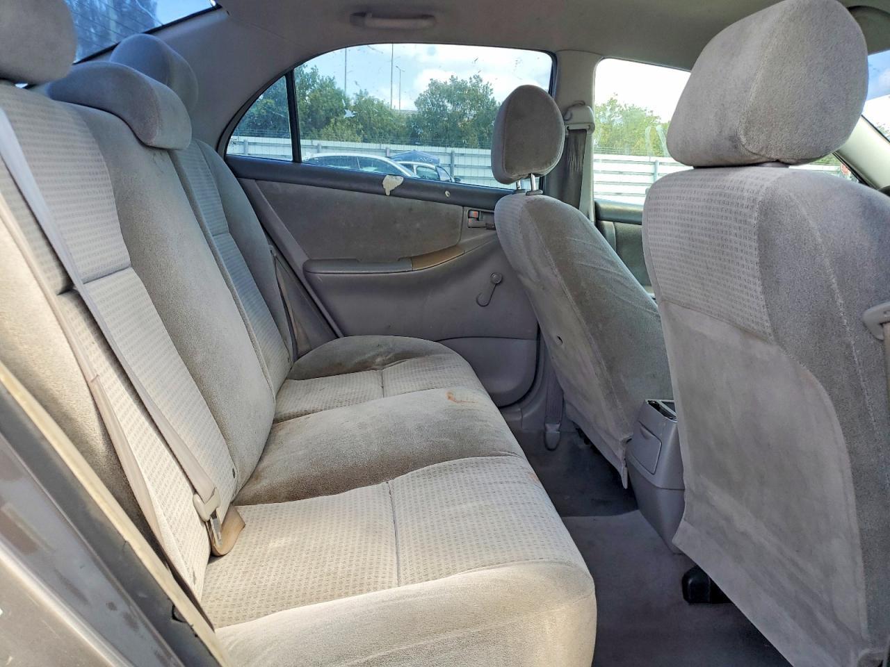 2005 TOYOTA COROLLA
