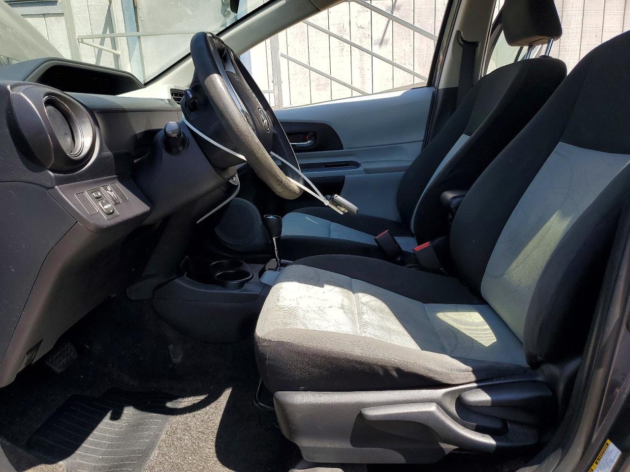 2012 TOYOTA Prius c