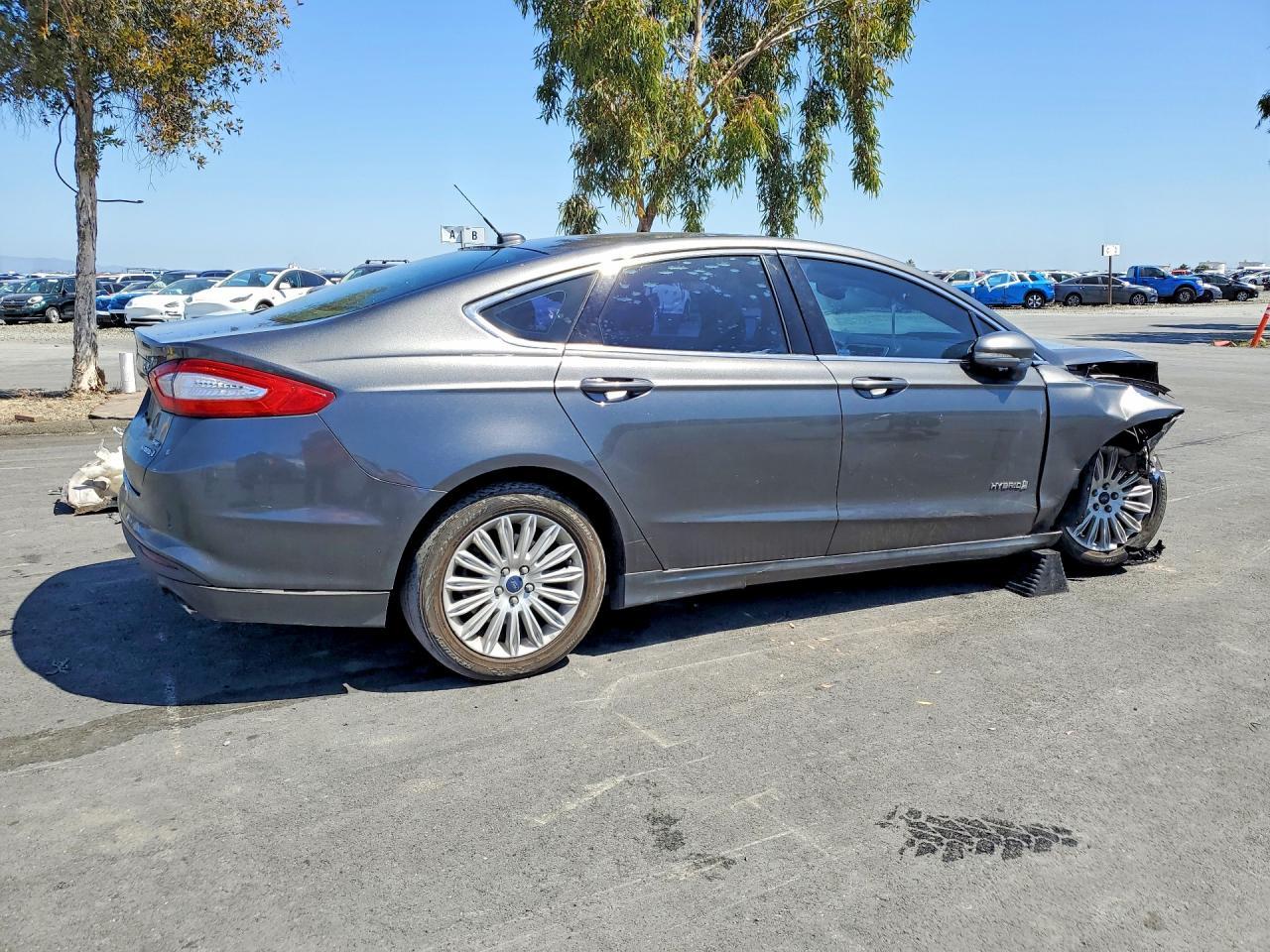 2016 FORD FUSION