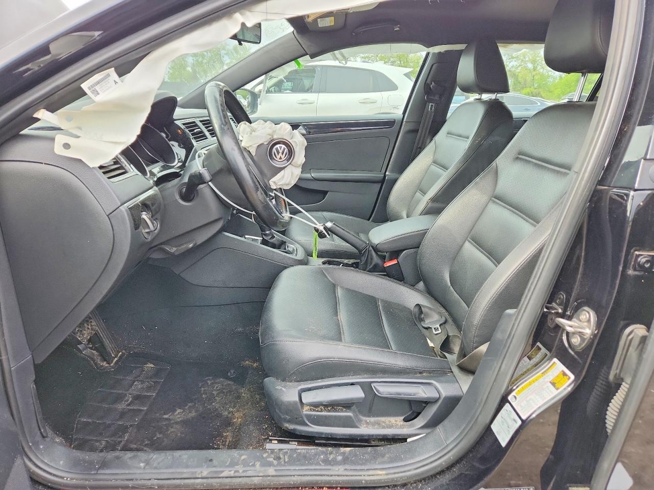 2018 VOLKSWAGEN JETTA