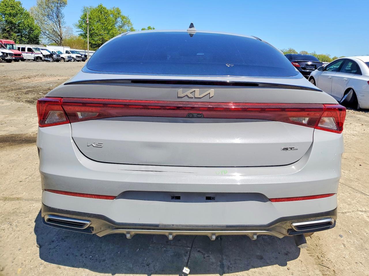 2023 KIA K5