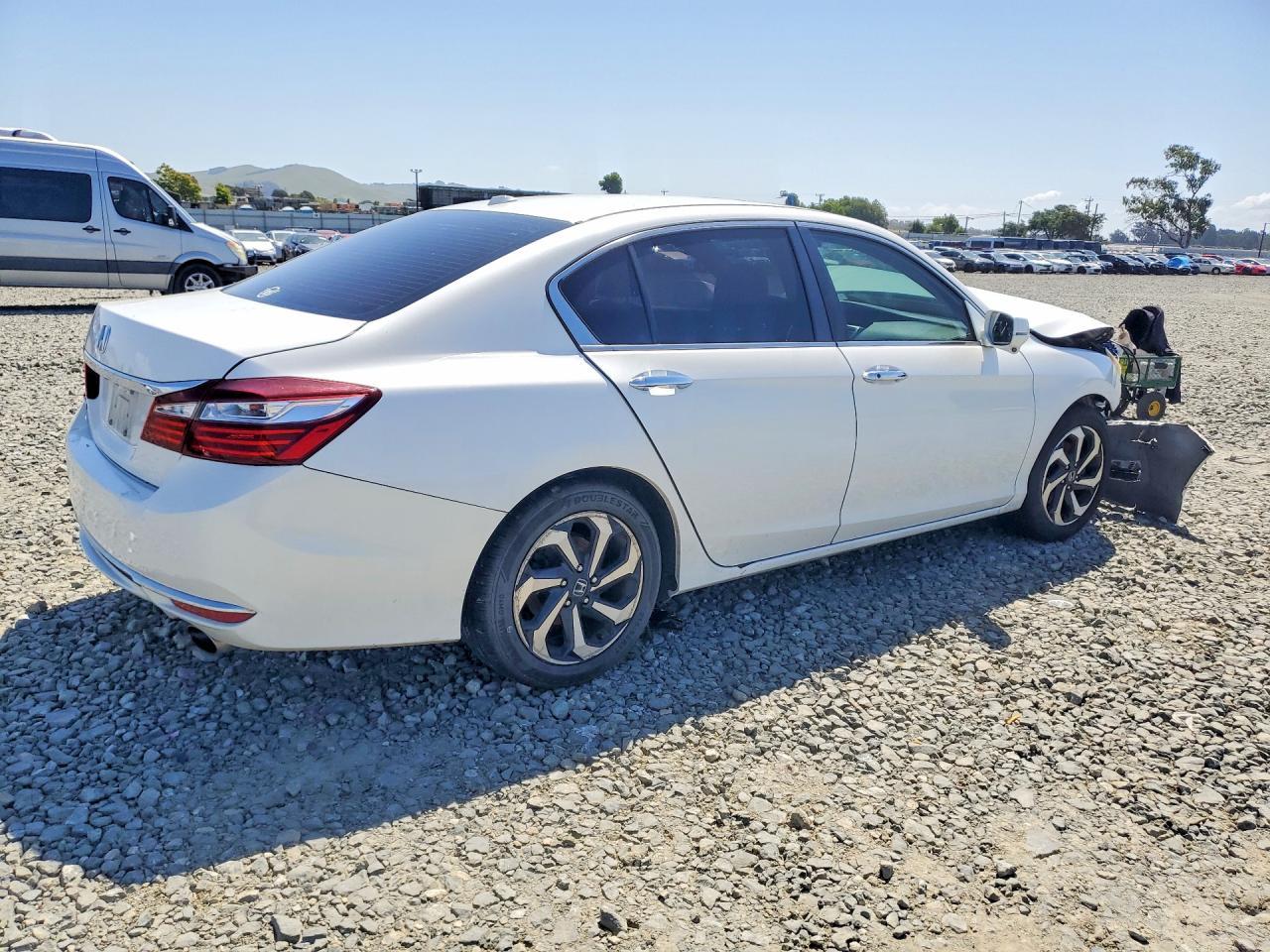 2016 HONDA ACCORD