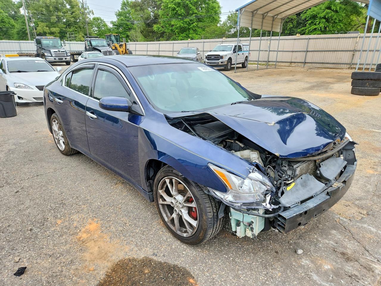 2014 NISSAN Maxima