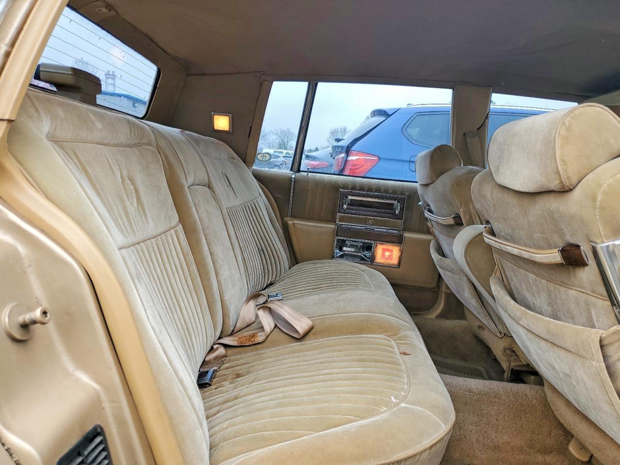 1987 CADILLAC Brougham