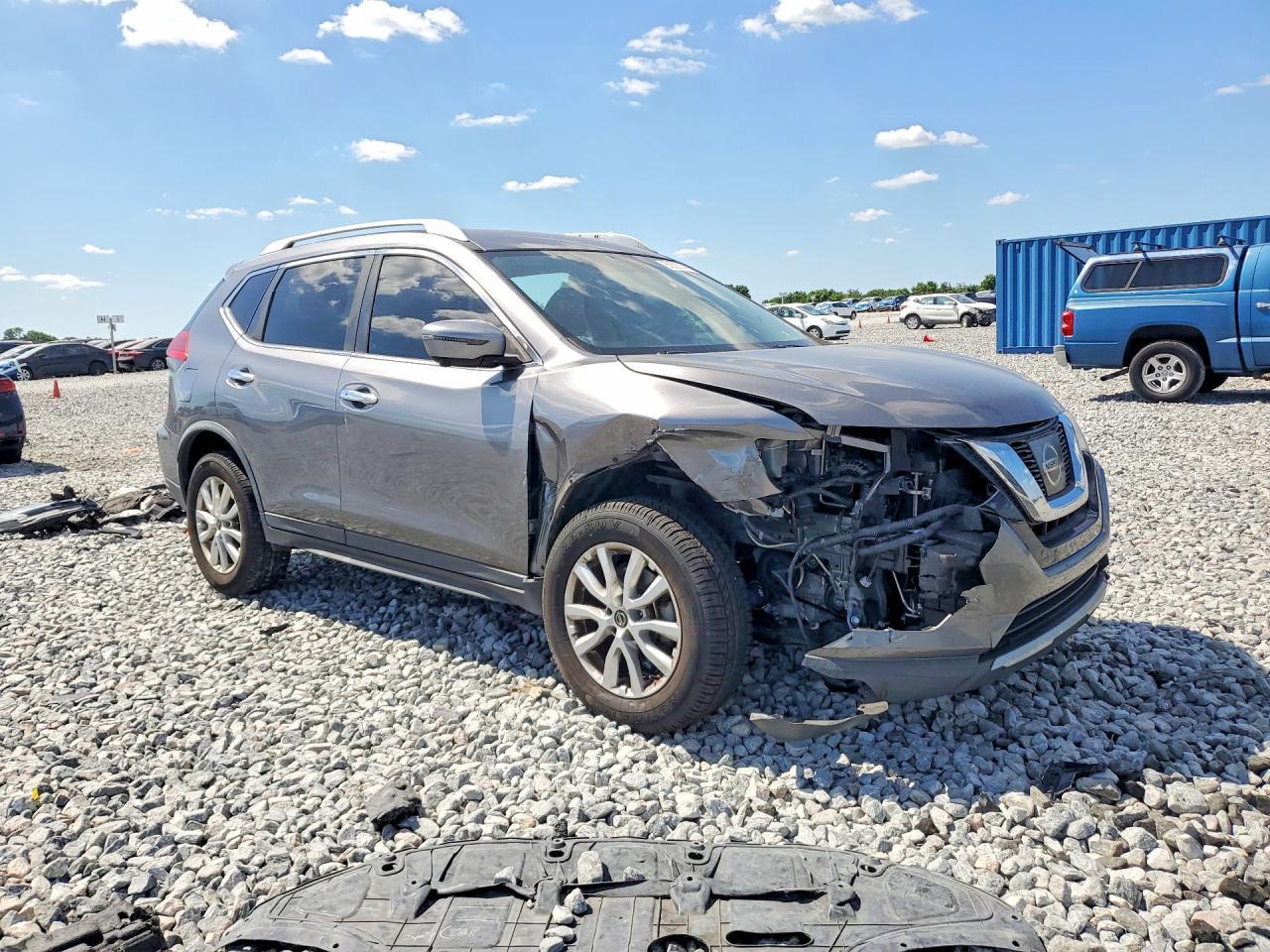 2017 NISSAN ROGUE
