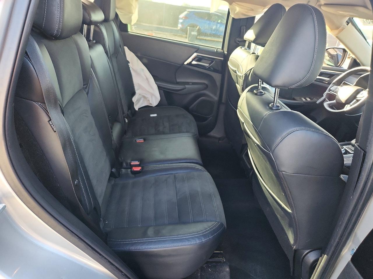 2022 MITSUBISHI outlander