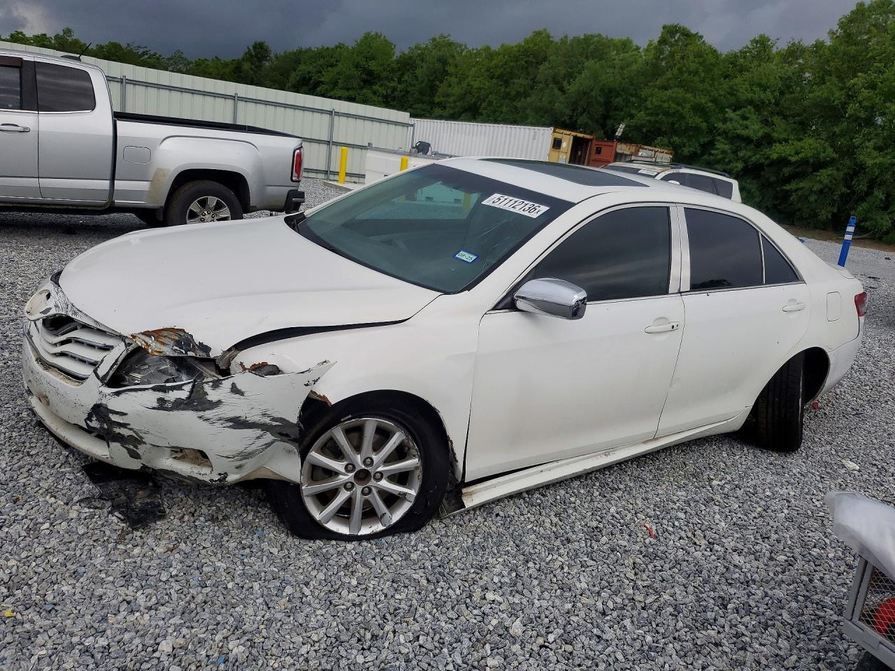 2011 TOYOTA CAMRY