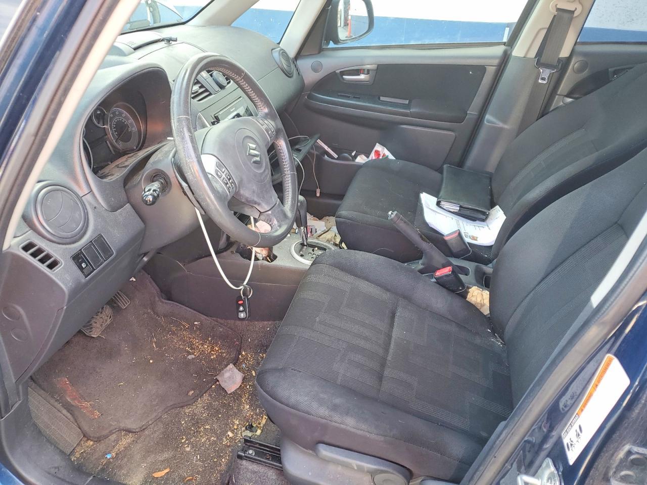 2011 SUZUKI SX4