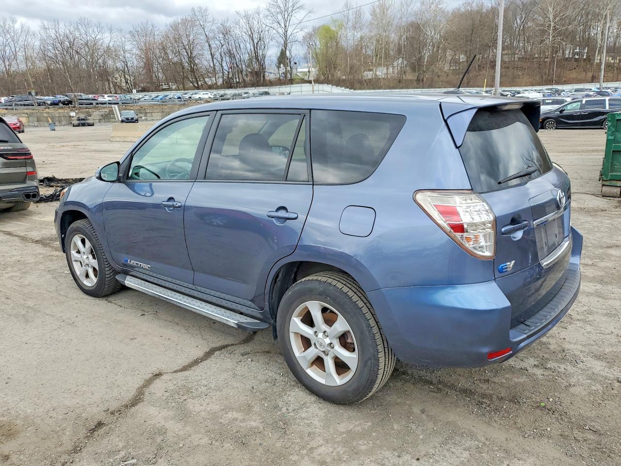 2012 TOYOTA RAV4