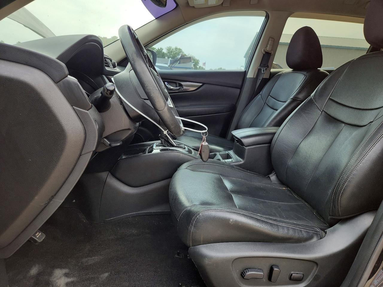 2017 NISSAN ROGUE