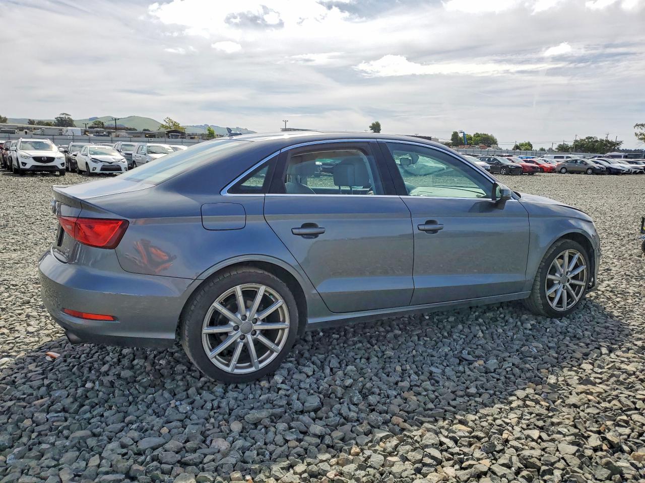 2015 AUDI A3