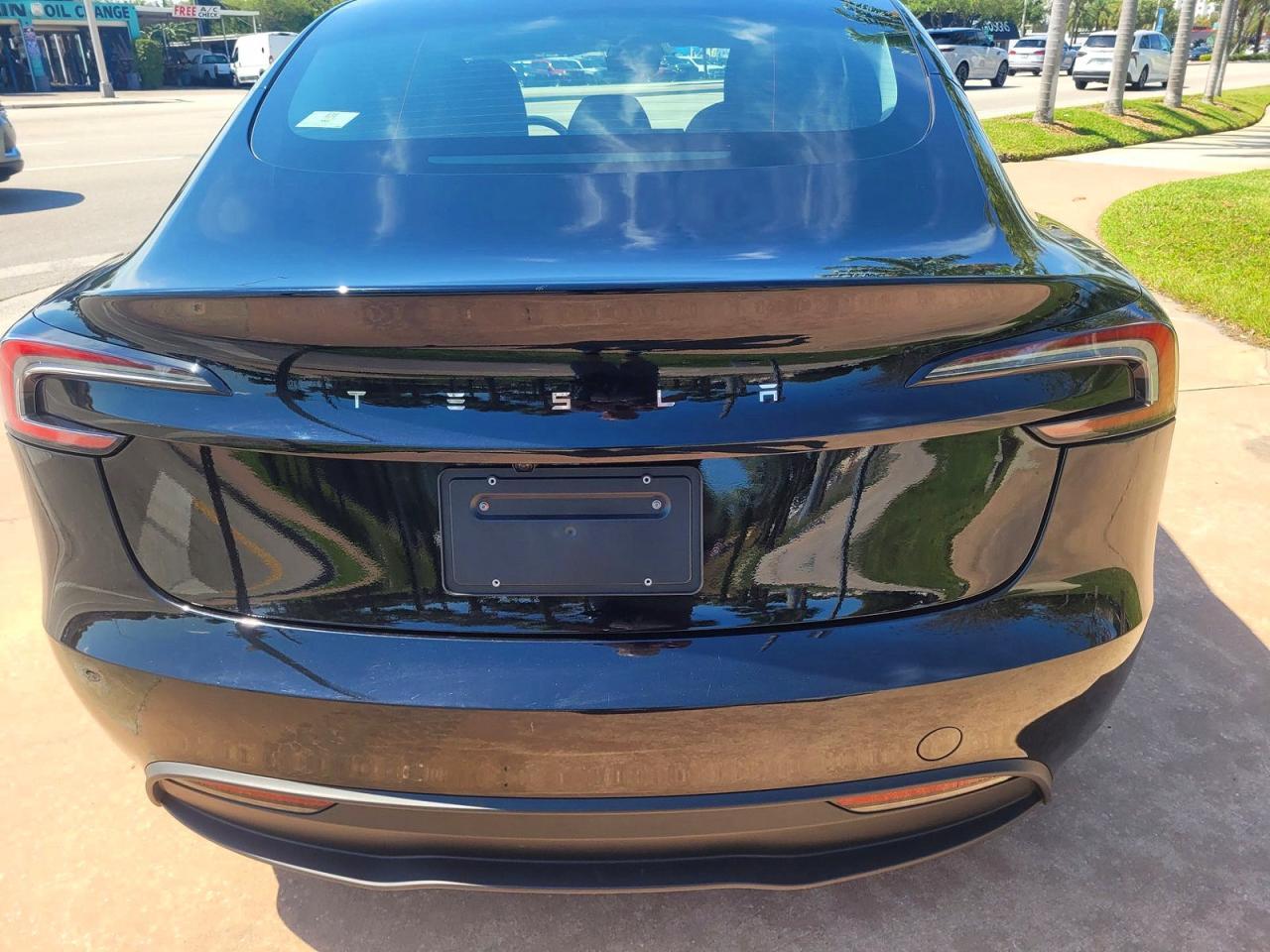 2025 TESLA MODEL 3