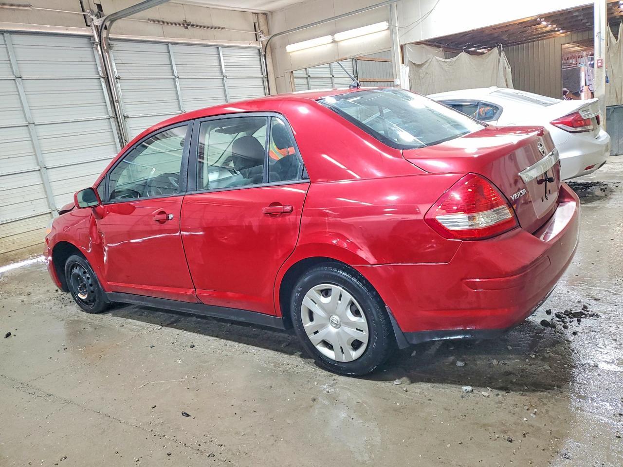 2010 NISSAN VERSA
