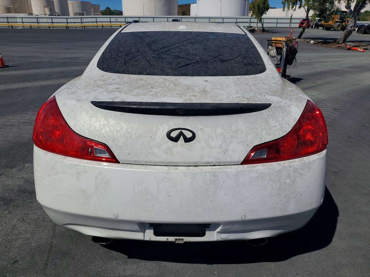 2012 INFINITI G37