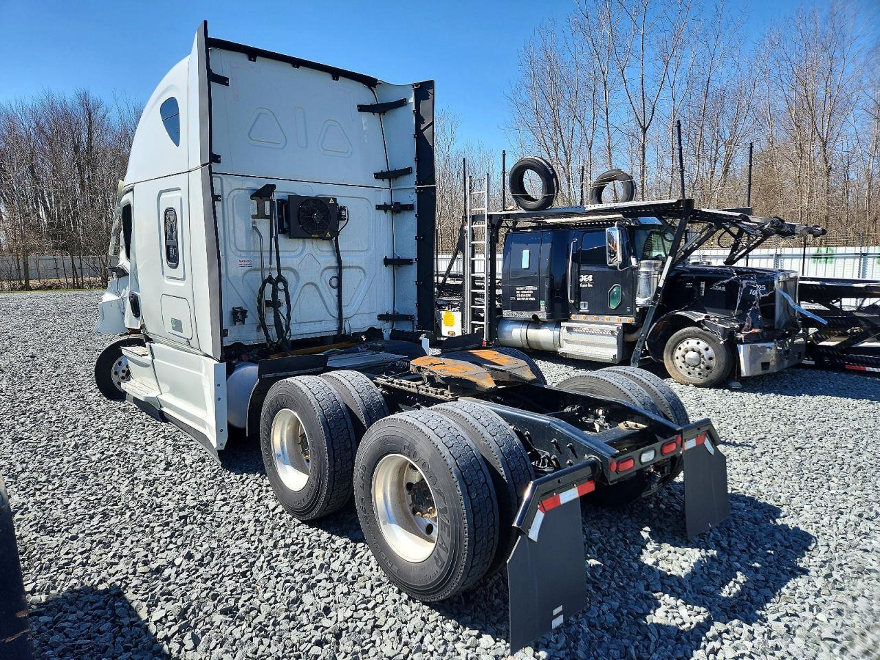 2024 FREIGHTLINER CASCADIA 126