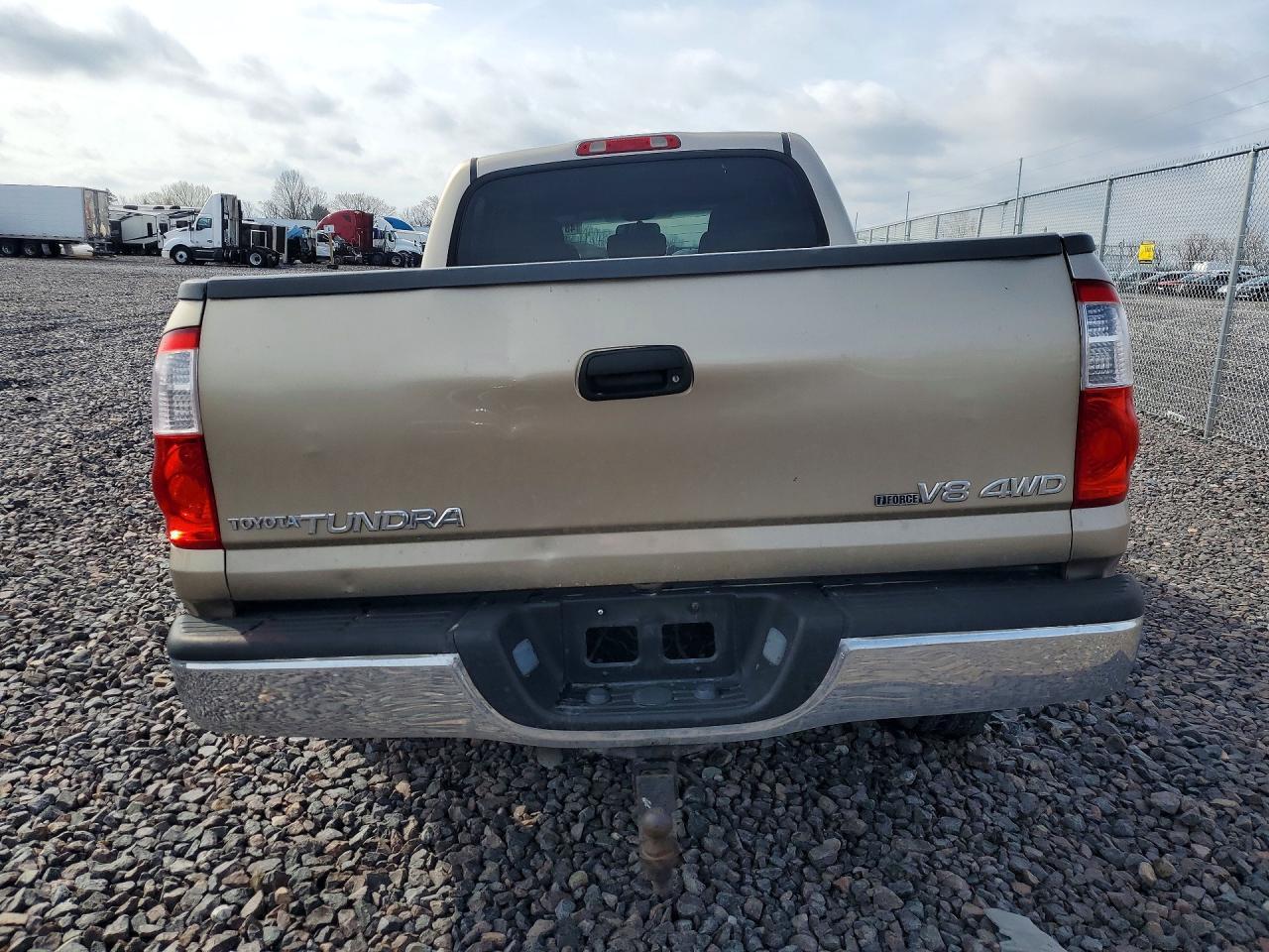 2004 TOYOTA TUNDRA