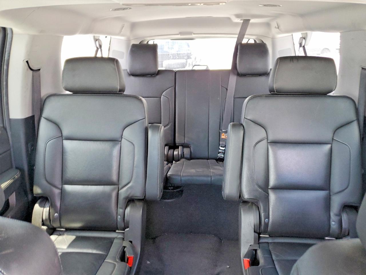 2020 CHEVROLET Suburban