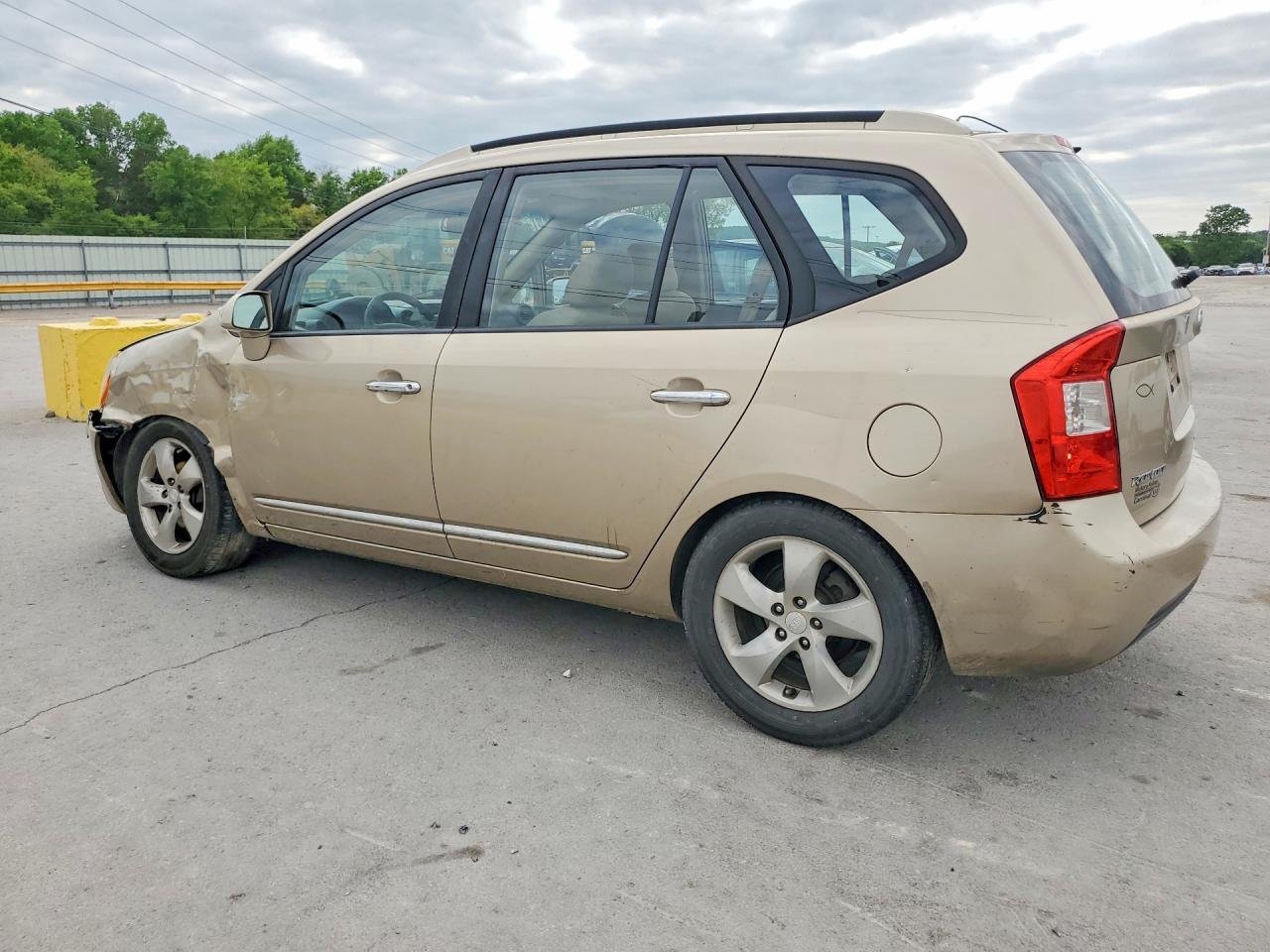 2007 KIA RONDO