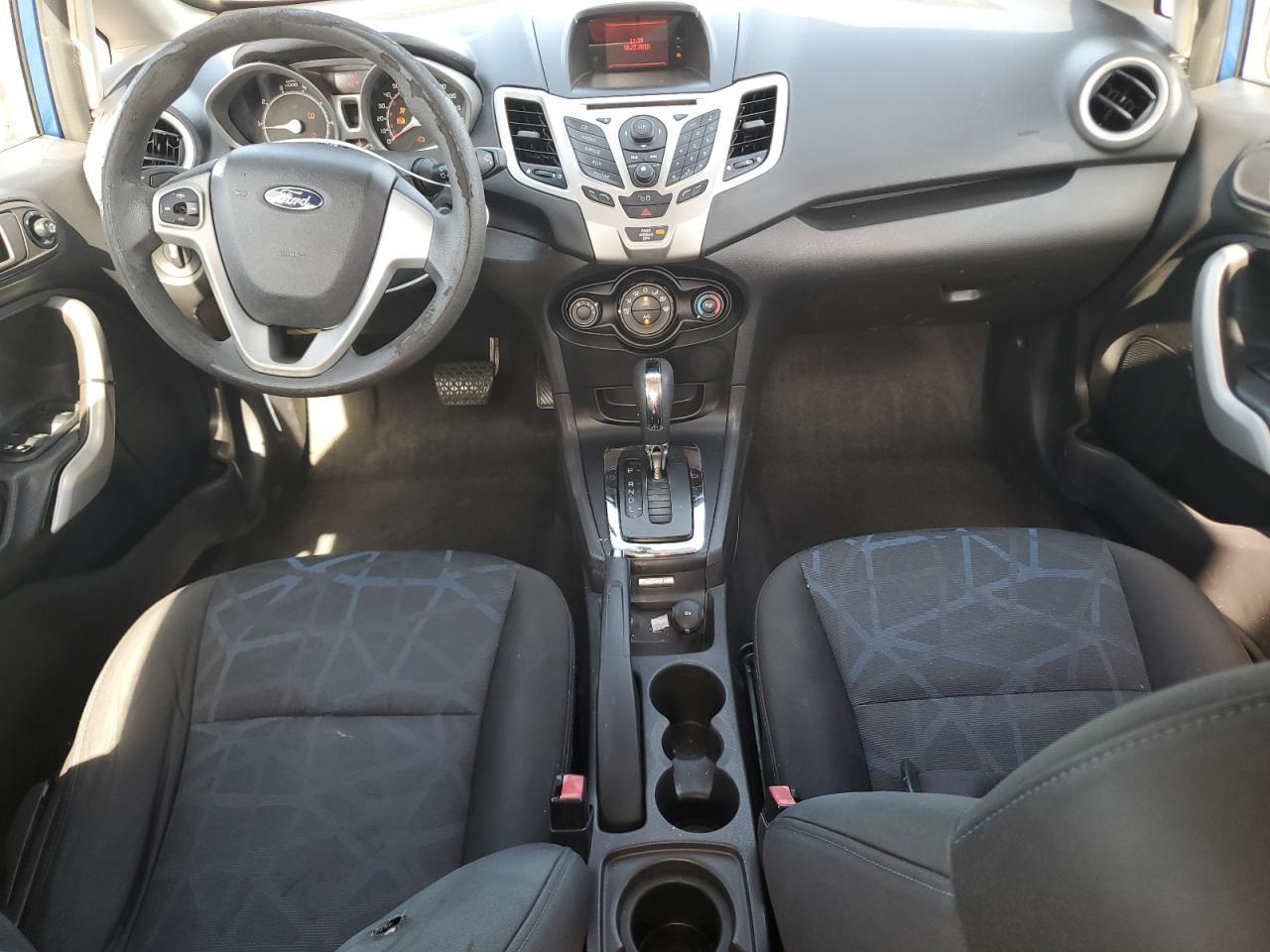 2011 FORD Fiesta