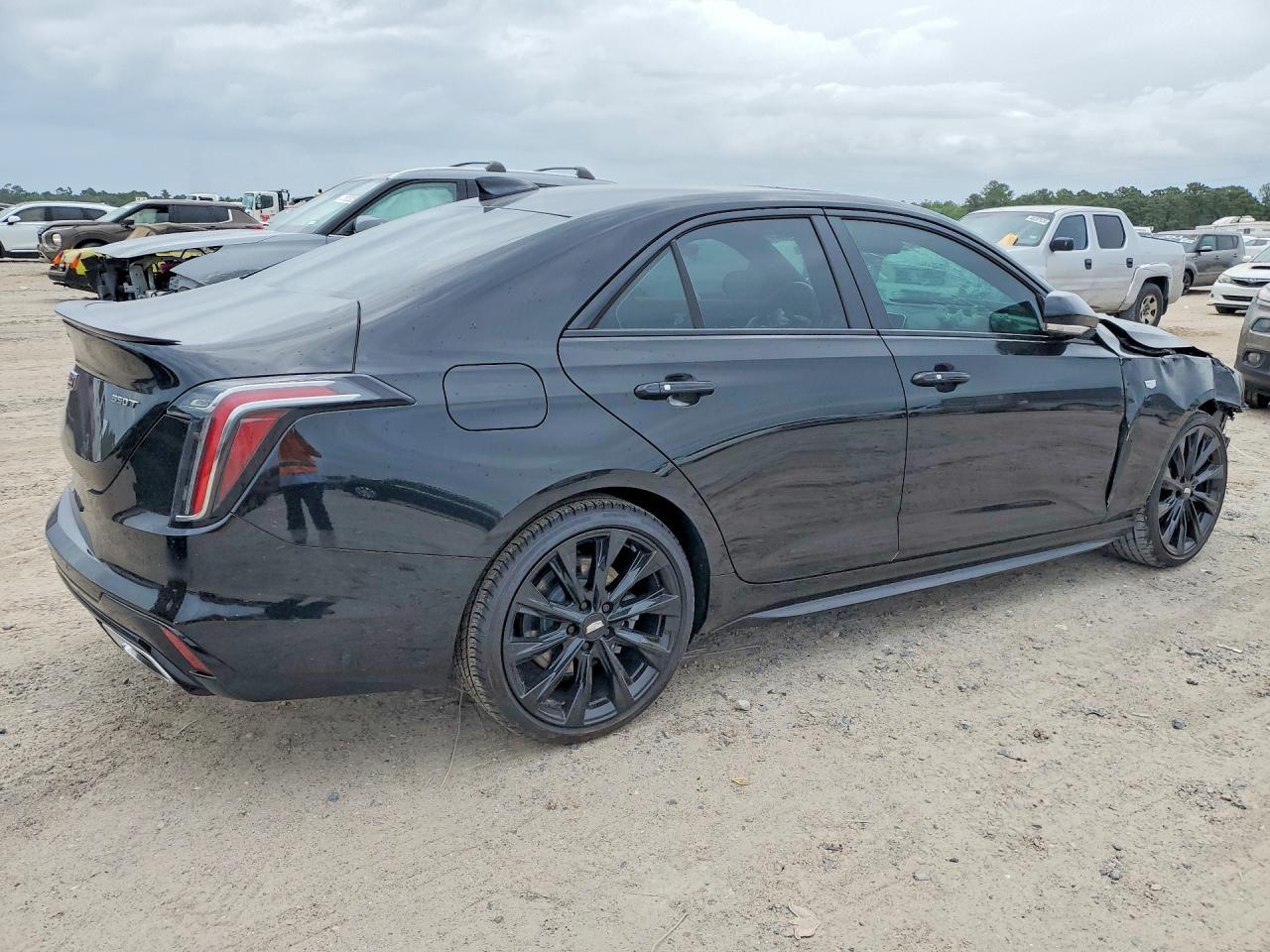 2026 CADILLAC CT4