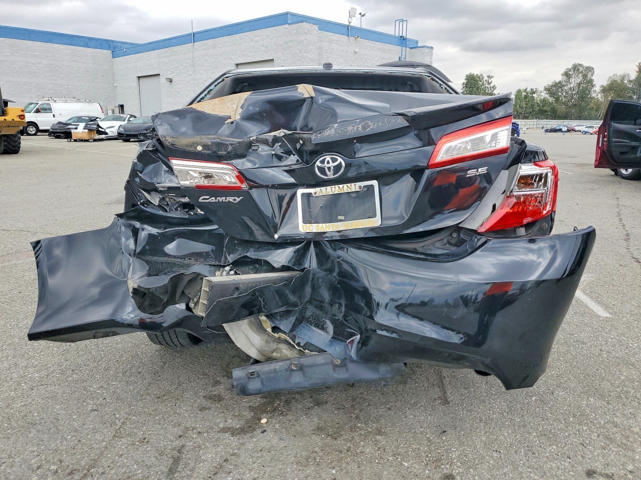 2012 TOYOTA CAMRY