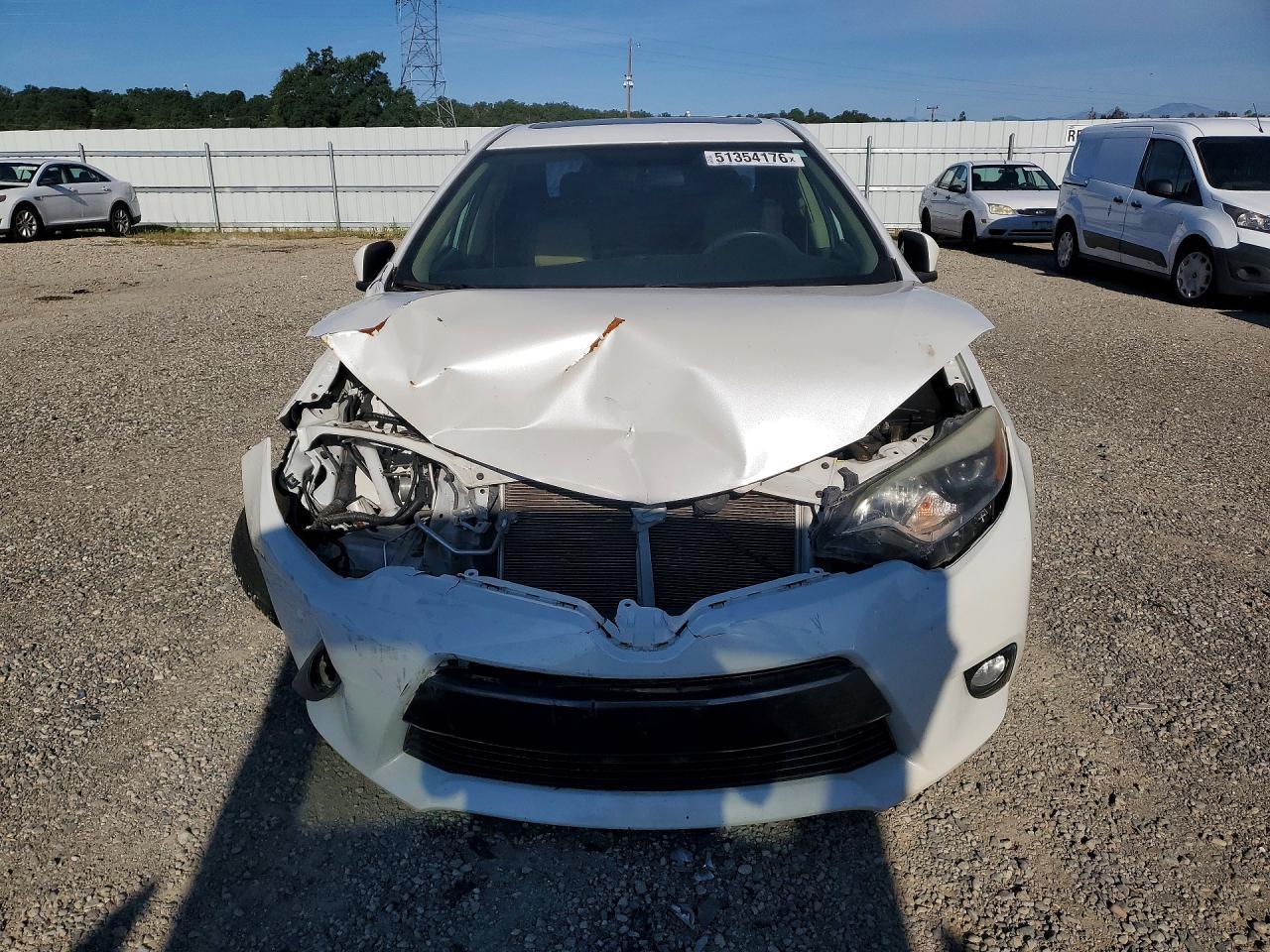 2015 TOYOTA COROLLA