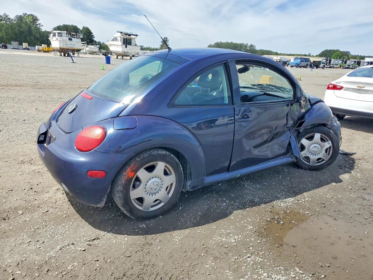 2001 VOLKSWAGEN Beetle