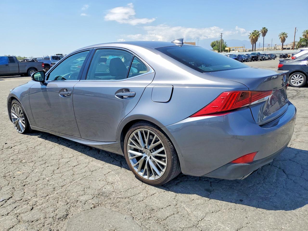2017 LEXUS IS 200t