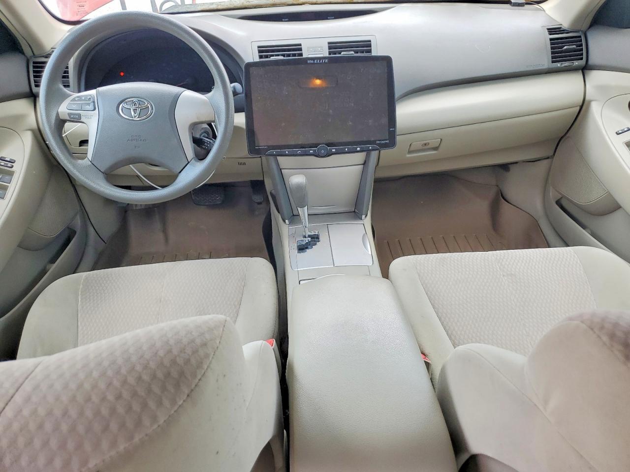 2011 TOYOTA CAMRY