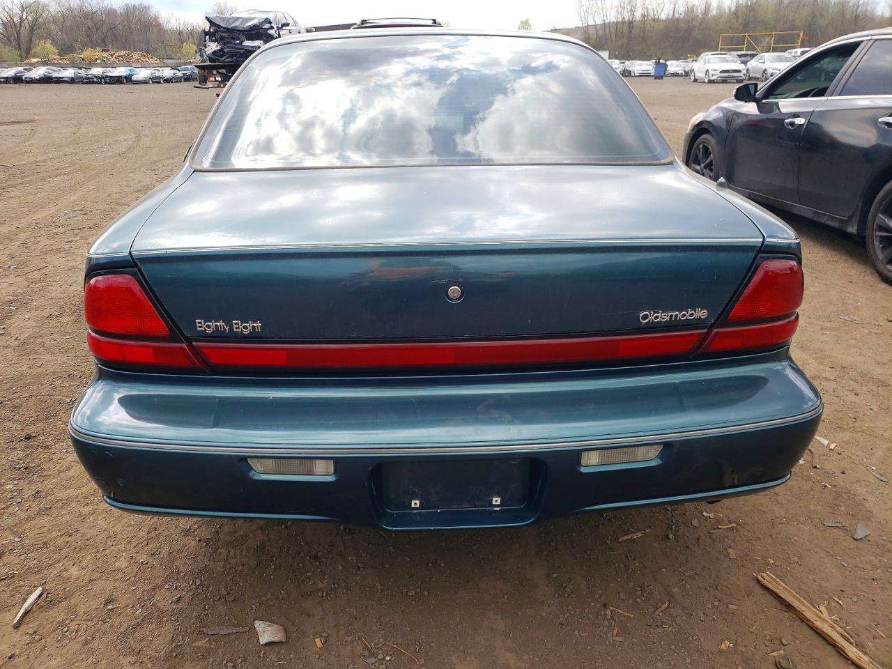 1998 OLDSMOBILE 88