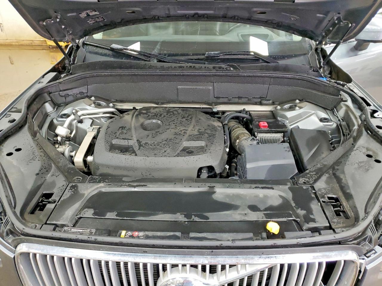 2019 VOLVO XC90